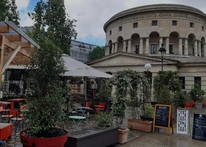 Facile D'acces Et Entretenu Par Femme De Menage Apartment
