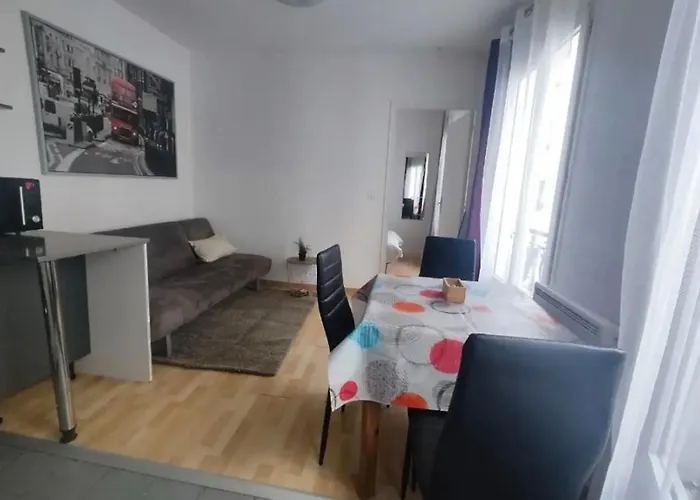 Apartment Facile D'acces Et Entretenu Par Femme De Menage